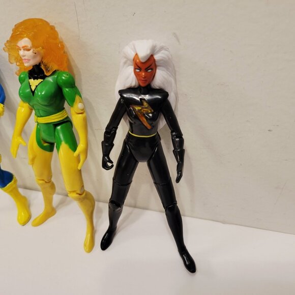 3 Vtg Marvel X-Men The Phoenix Cyclops and Storm Action Figures - Picture 3 of 6